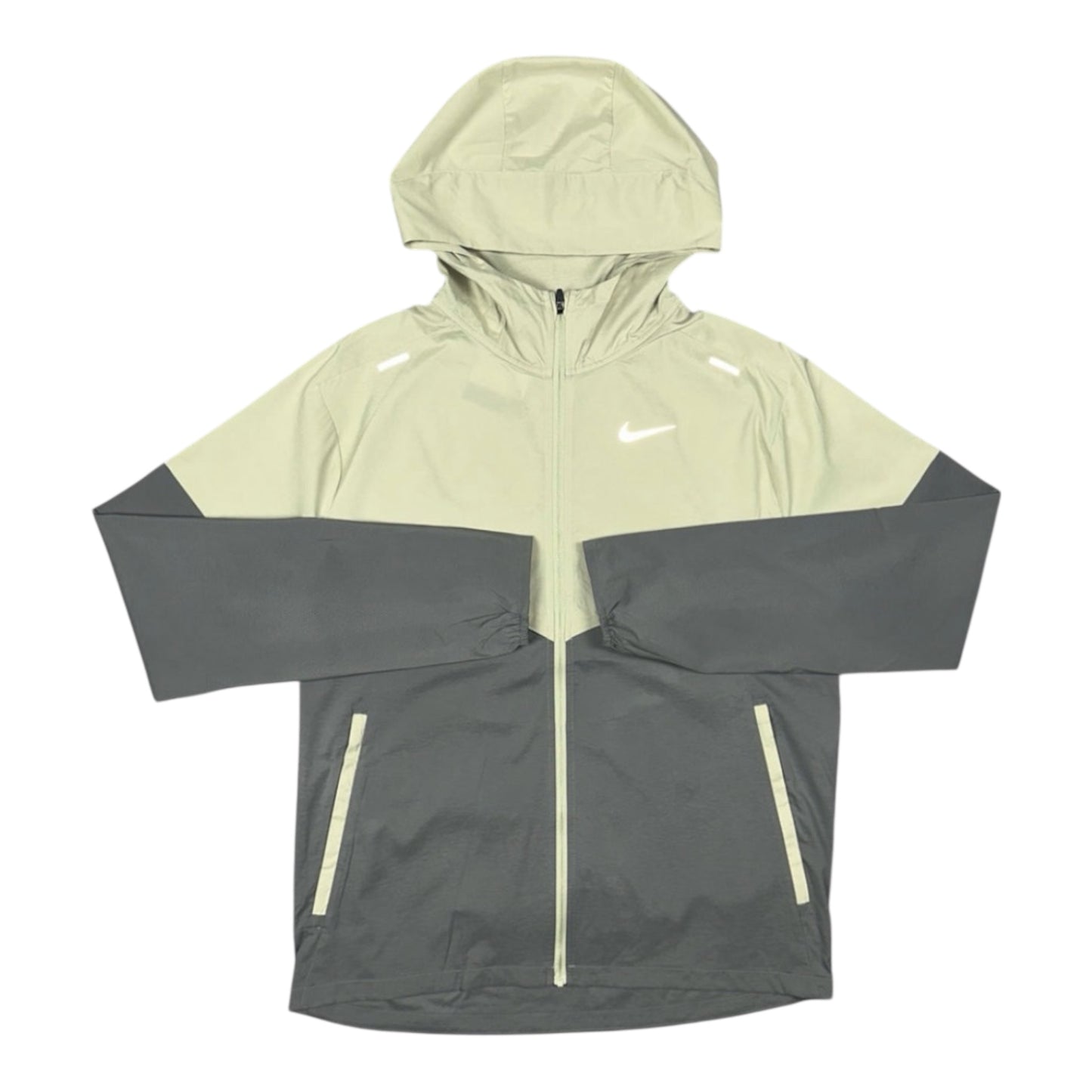 NIKE - OLIVE UV JACKET