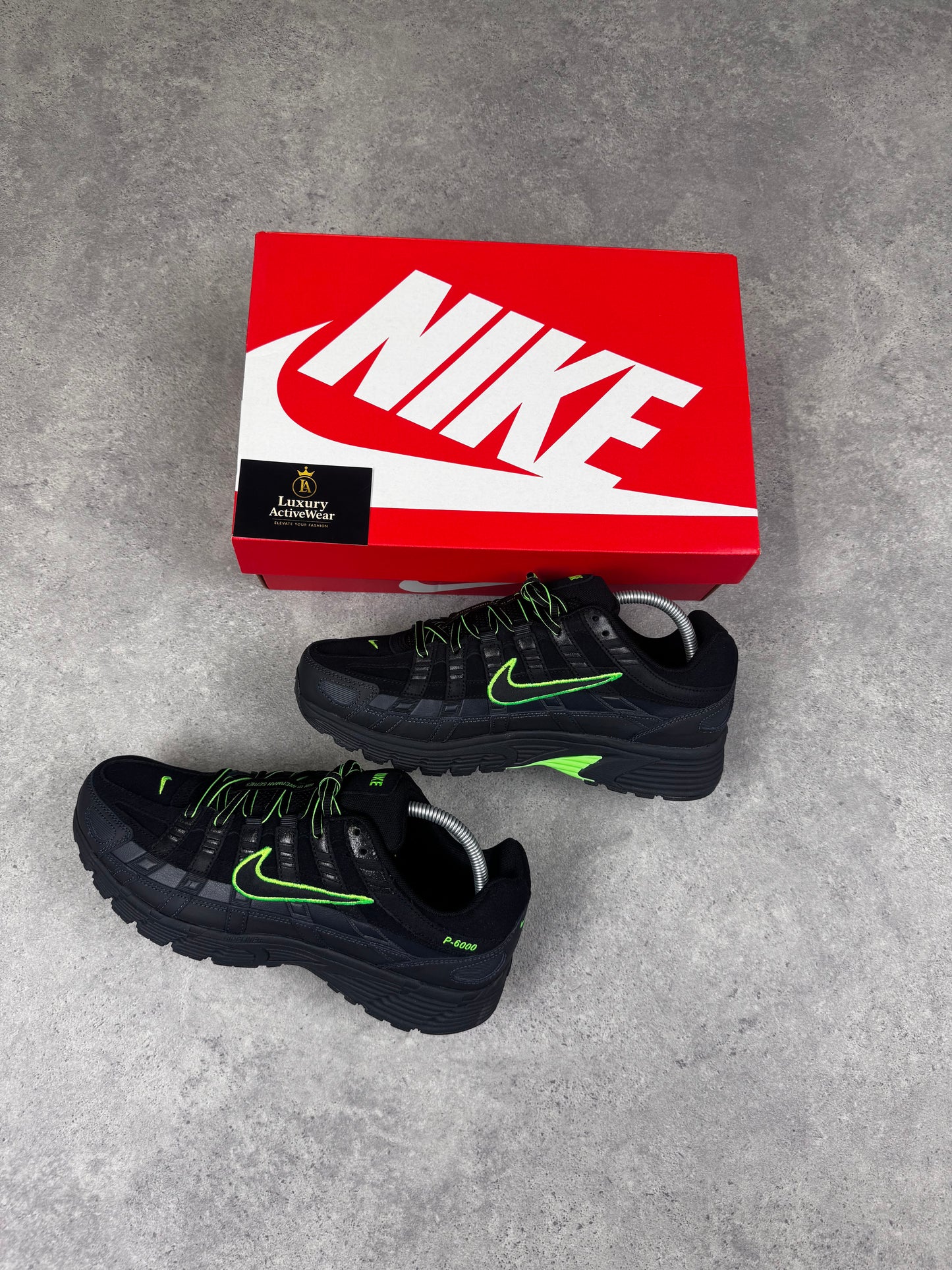 NIKE - P6000 GREEN STRIKE