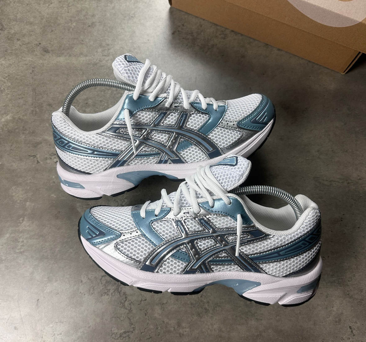 ASICS 1130 SHARK SKIN